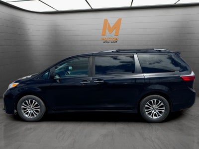 2020 Toyota Sienna XLE 8 Passenger FWD