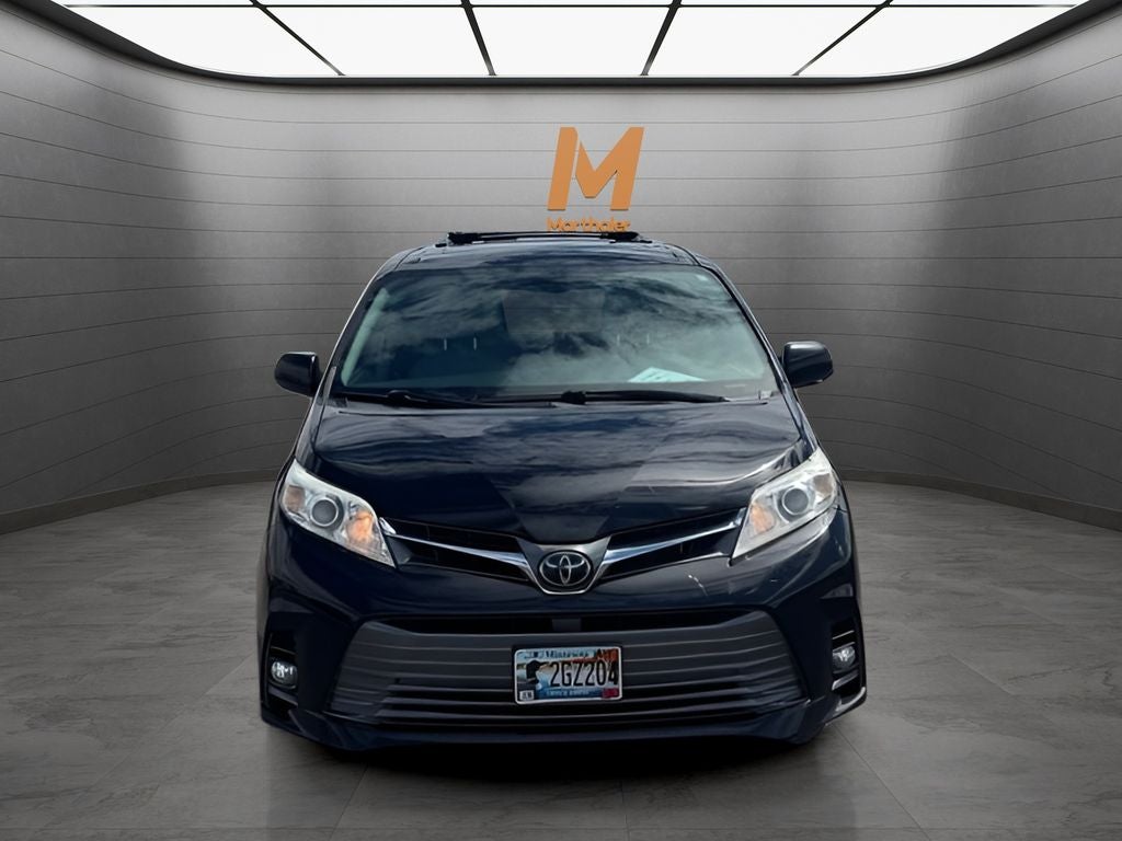 2020 Toyota Sienna XLE 8 Passenger FWD