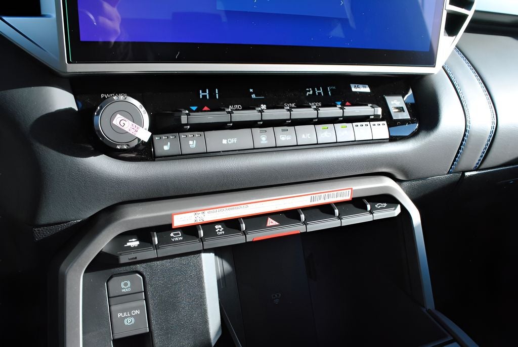 2026 Toyota Tundra i-FORCE MAX Platinum