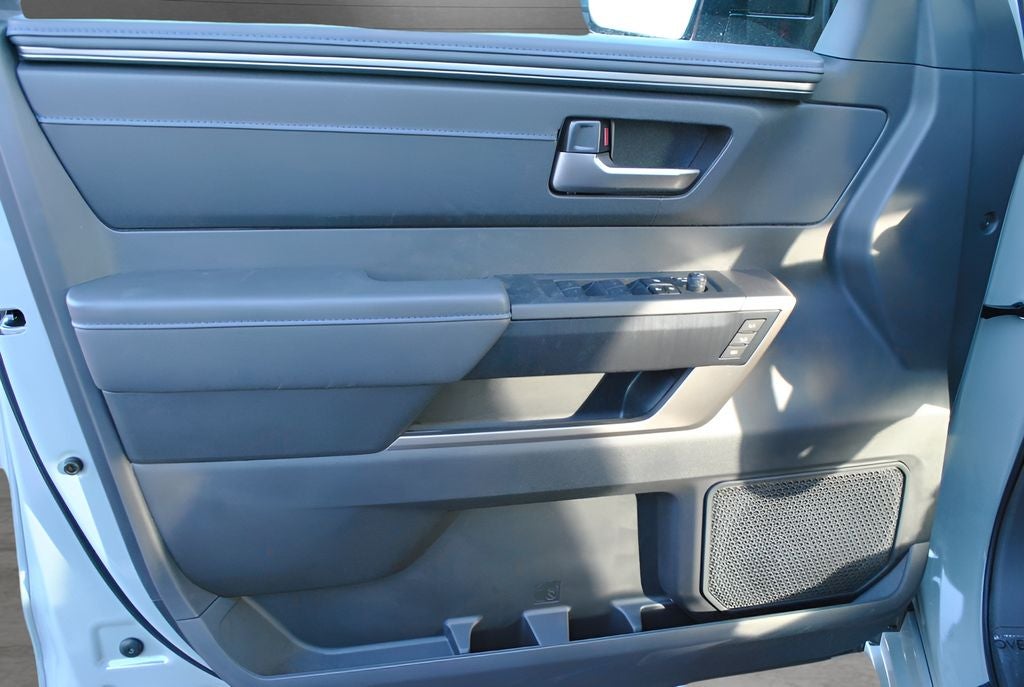 2026 Toyota Tundra i-FORCE MAX Platinum